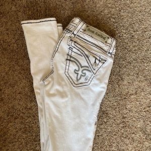 White Rock Revivals size 25
